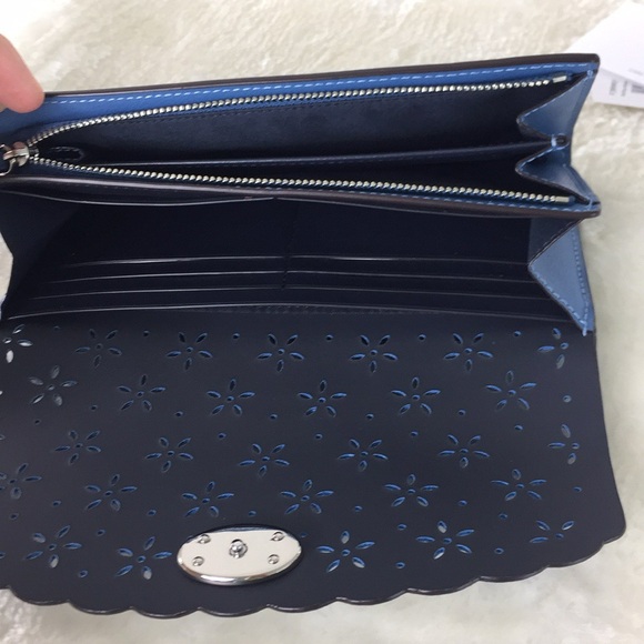 Coach Laser Cut Wallet - Picture 3 of 4